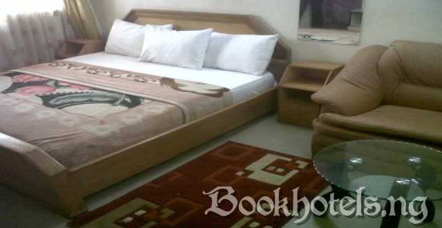 Ouupic Royal Suites