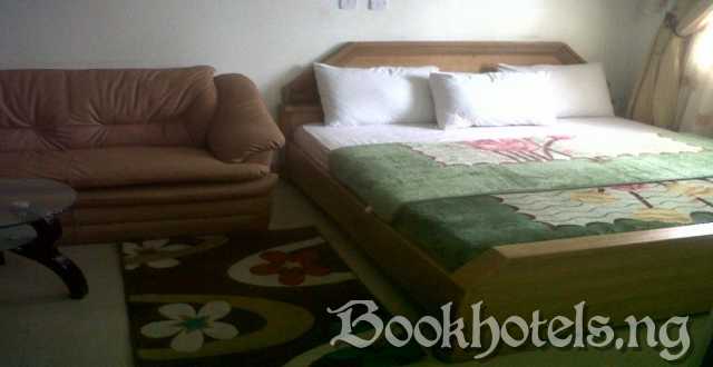 Ouupic Royal Suites