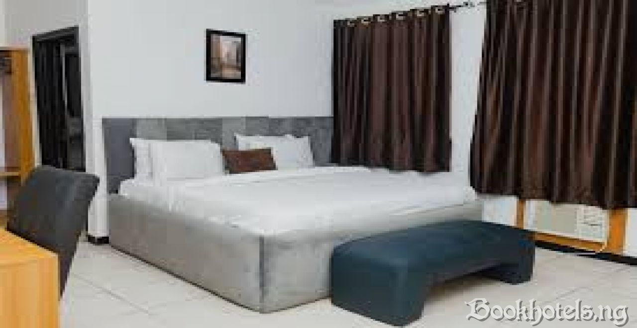 Ovic Hotel