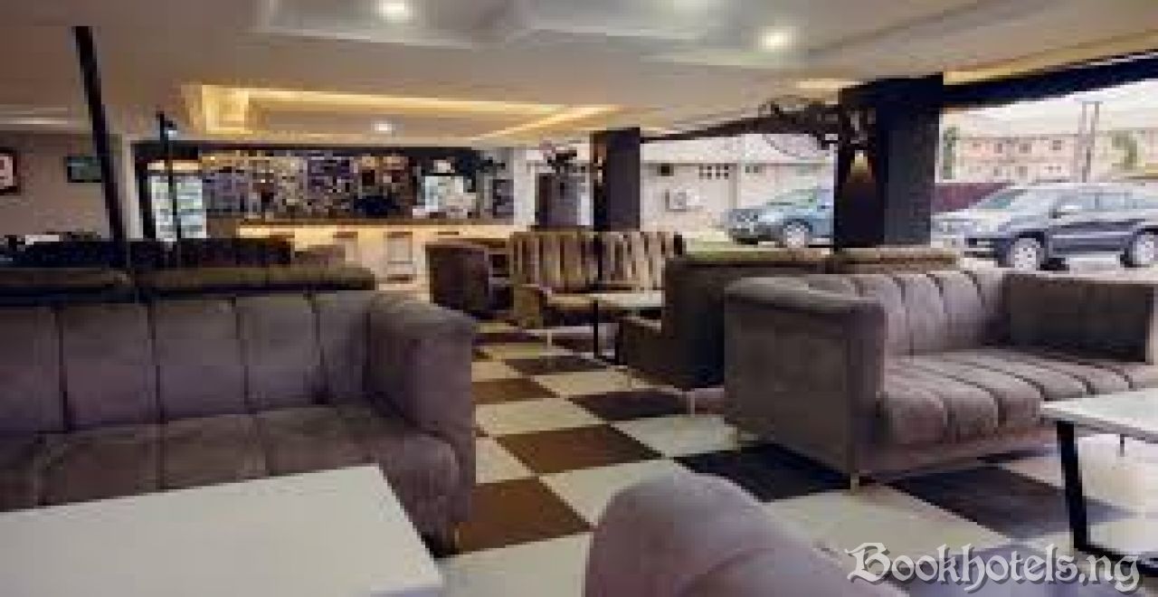Ovic Hotel