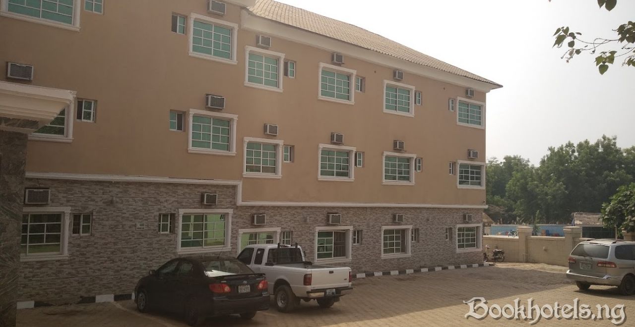 Ozas Suites And Garden