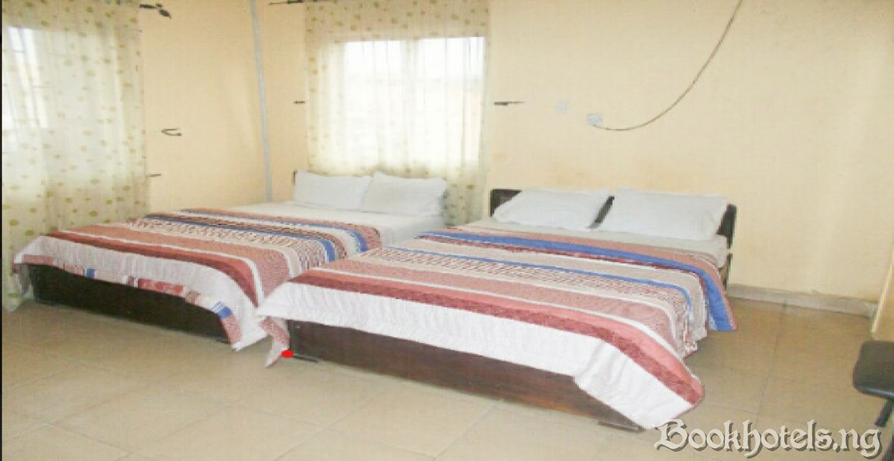 Paragon Hotel