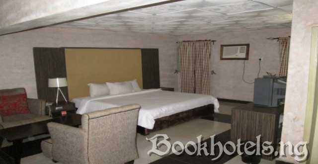 Peace Haven Hotel