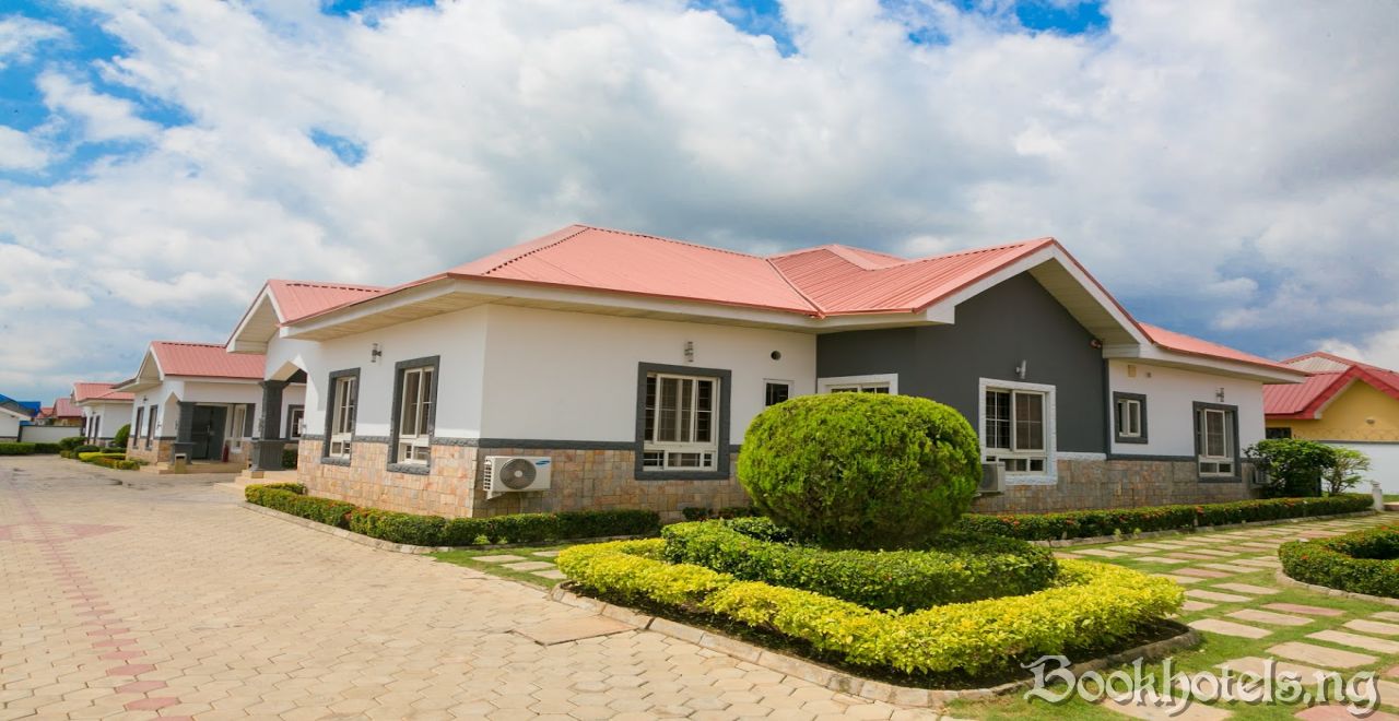 Pearl Manor Luxury Suites