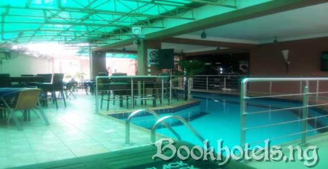 Pearls Suite Hotel