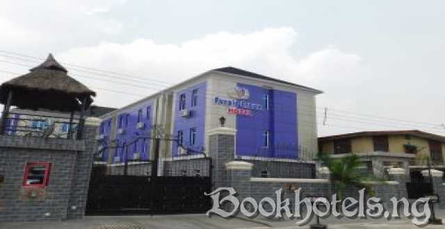 Purple Crown Hotel