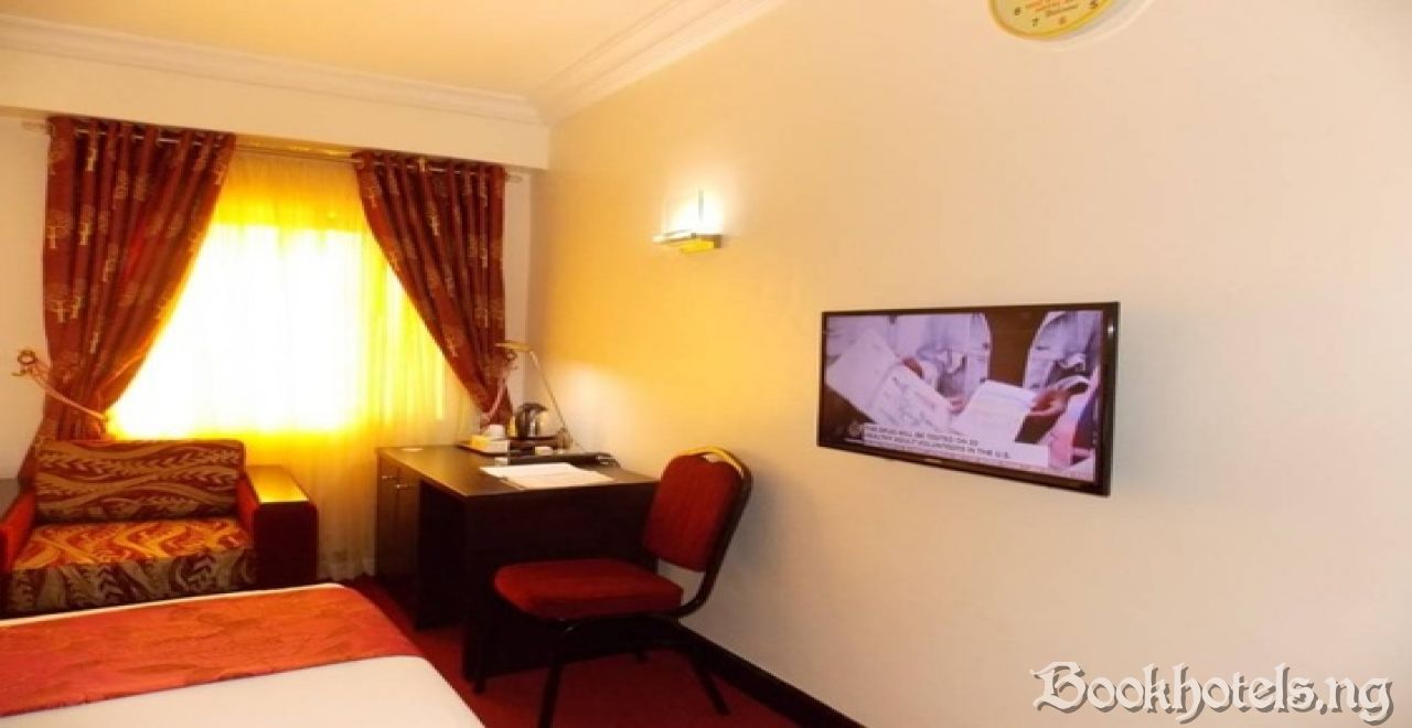 Reiz Continental Hotel