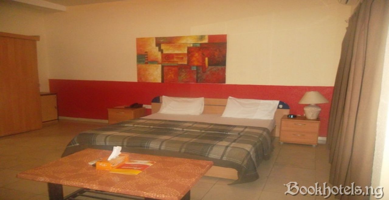 Royal Residence Hotel
