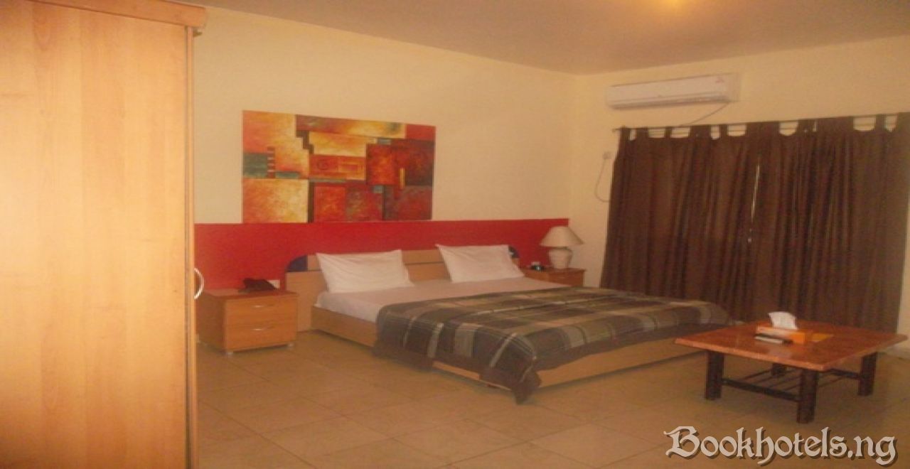 Royal Residence Hotel