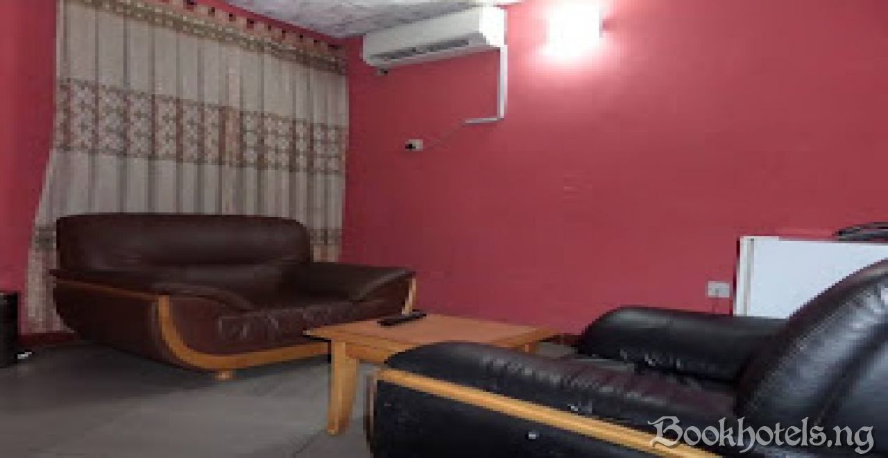 Sada Cruz Hotel