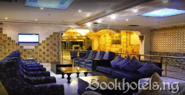 Sandralia Hotel