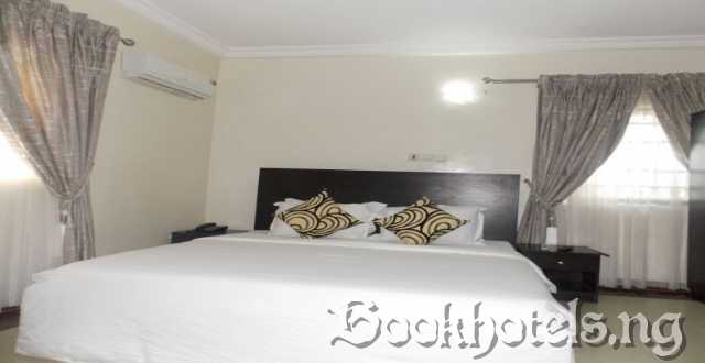 Sentinel Apartments And Suites