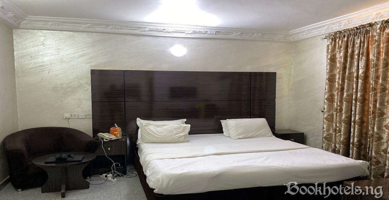 Serob Legacy Hotel