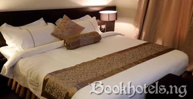 ShoreGate Hotel
