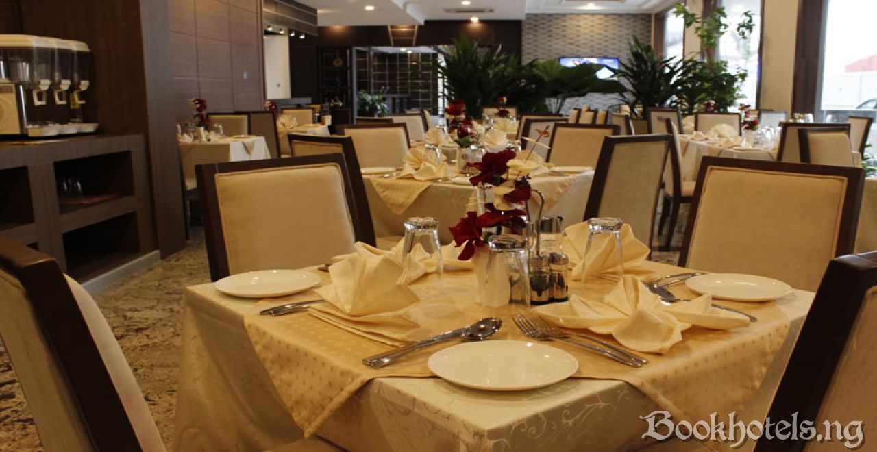 ShoreGate Hotel