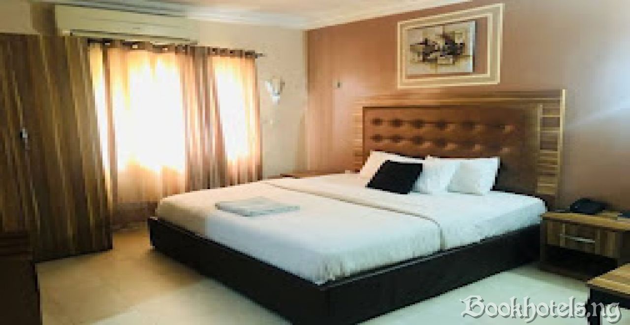 Silver Grandeur Hotel