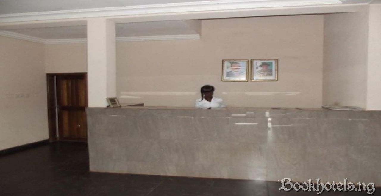 Skyvilla Hotel
