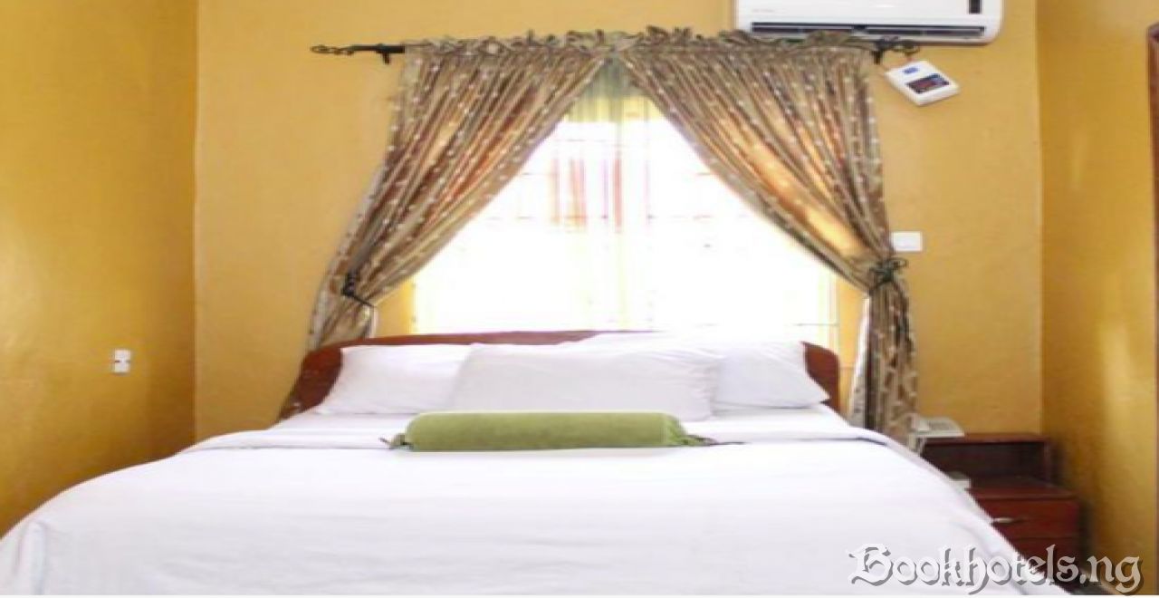 SunnySide Hotel And Suites