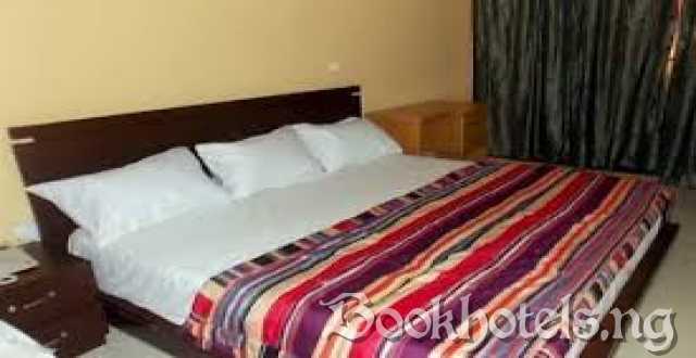 Surerest Hotel And Suites
