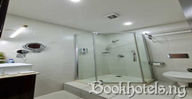 Ten Rooms Boutique Hotel