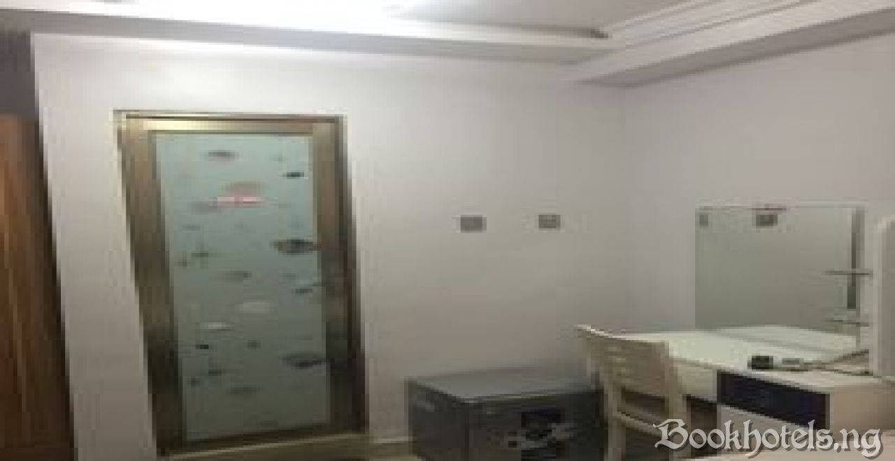 ThriveMax Hotel And Suites