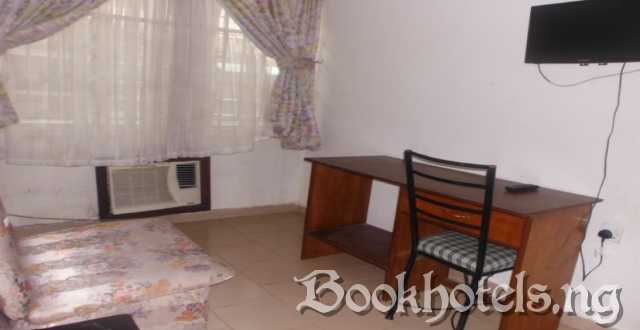 UCTH Guest House