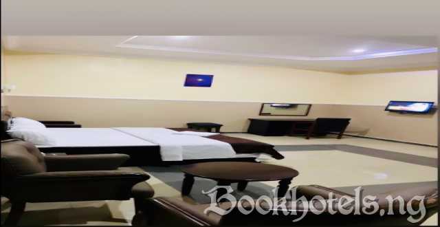 Vichi Gates Hotel And Suites
