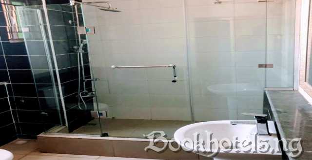 Vichi Gates Hotel And Suites
