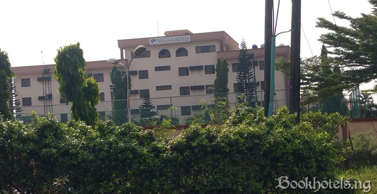 Villa Park Hotel And Suites