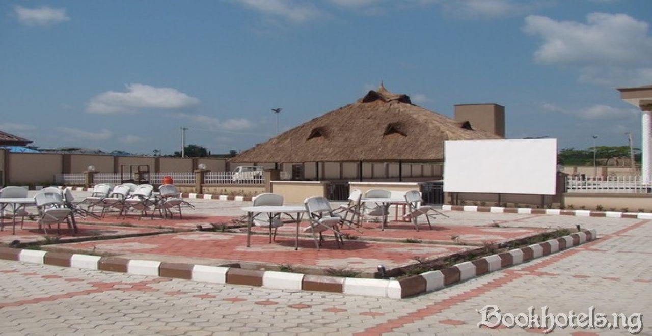 Western Sun International Hotel And Event Center