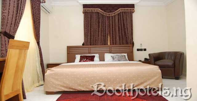 Zizi Apartment