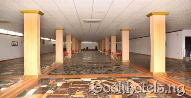 Zeus Paradise Hotel