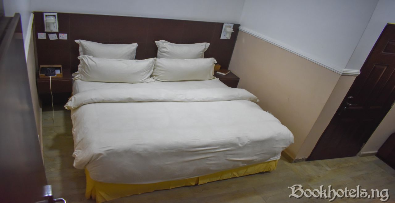 Zeus Paradise Hotel