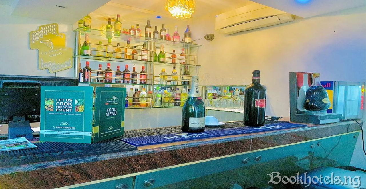 Oakspring hotel and luxury suites