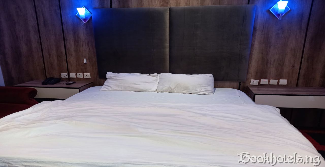 Fomzy Mega Hotel