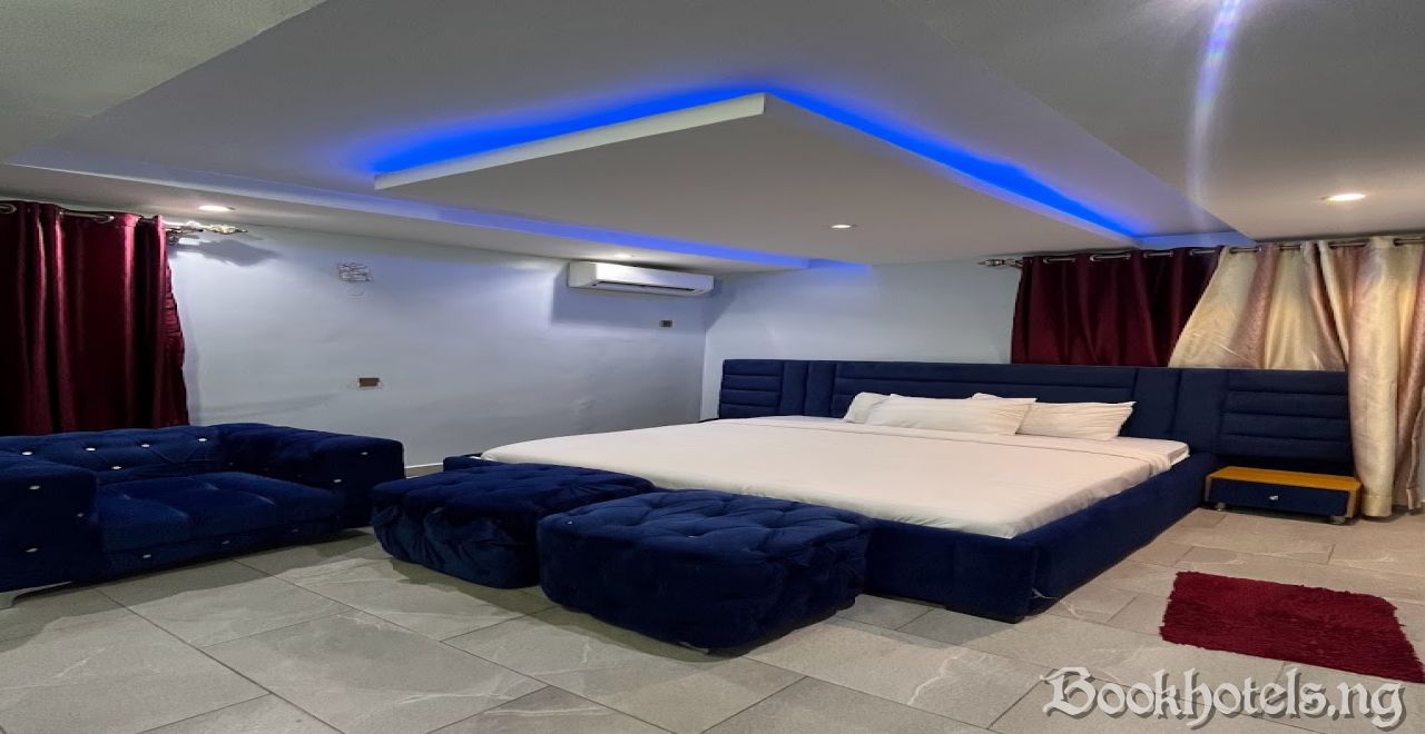 Villa Maxili Hotel And Suites
