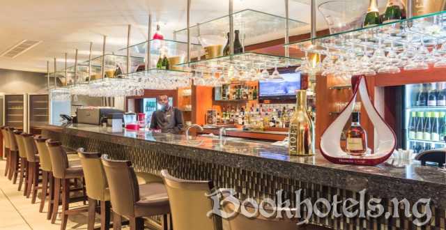 Leola Suites