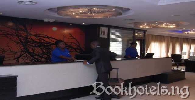 Owu Crown Hotel