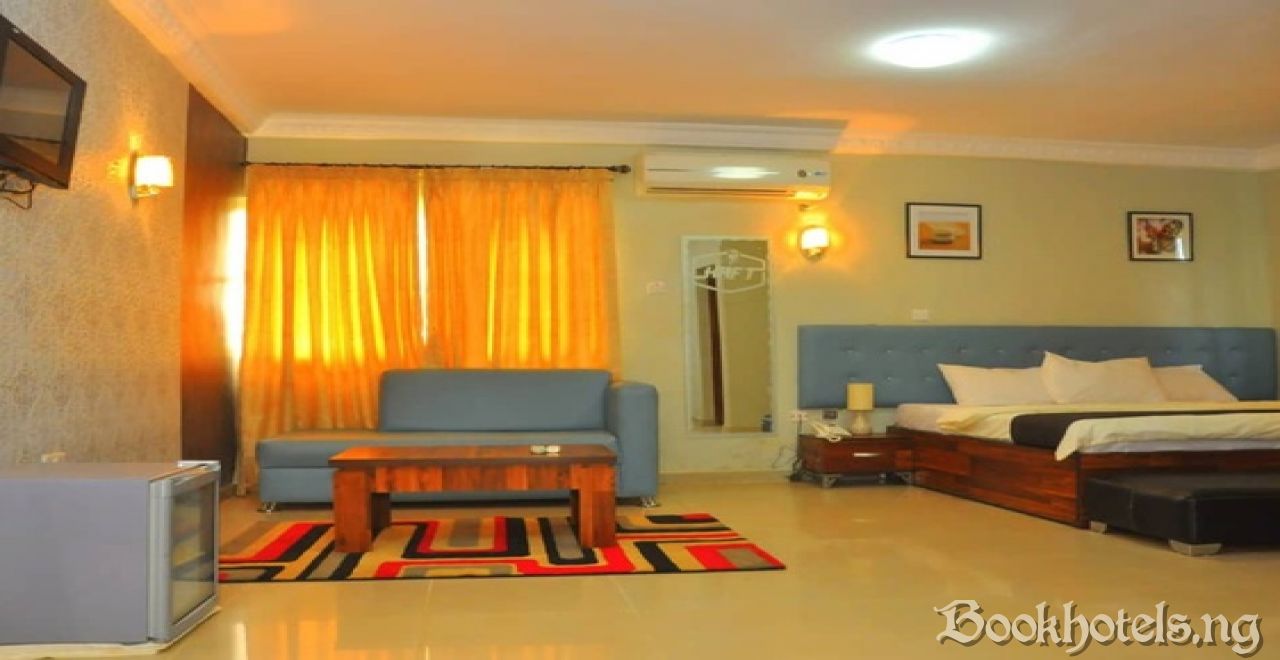 Royalkaft Hotels