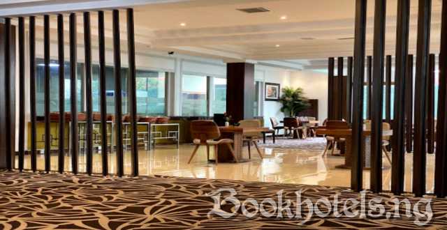 Summerset Continental Hotel Usuma