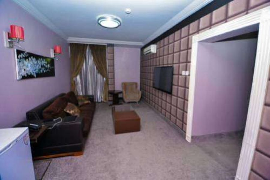 Family Apartment With Kitchen