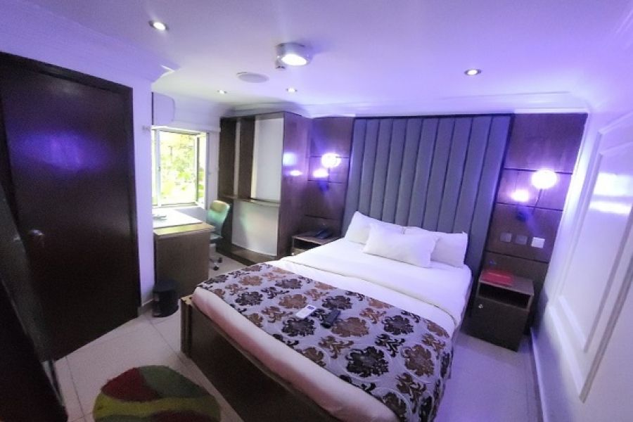 DOUBLE DELUXE ROOM