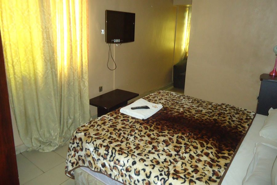 ROYAL SUITE ROOM