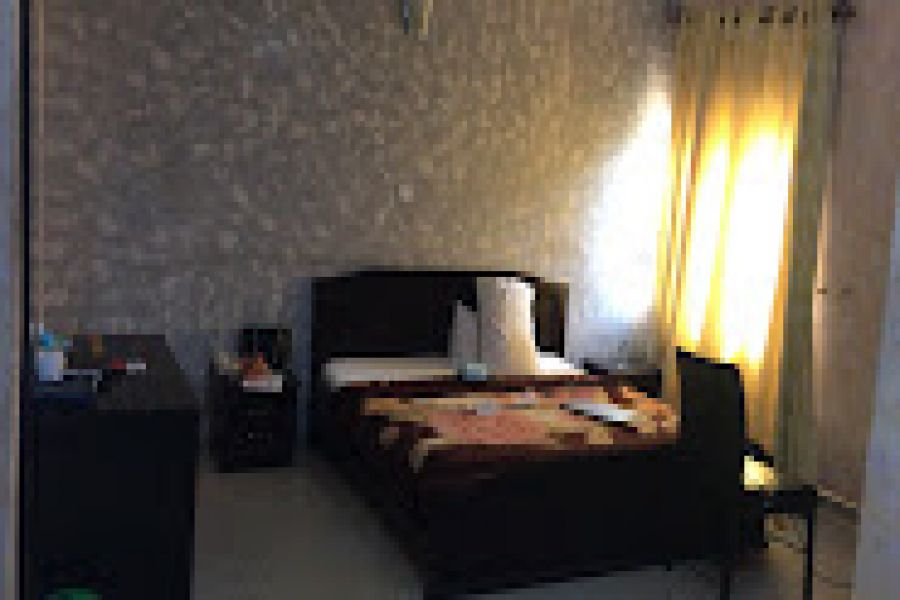 STUDIO ROOM