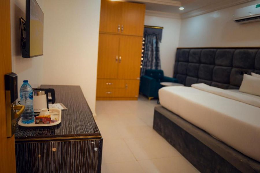 STANDARD ROOM