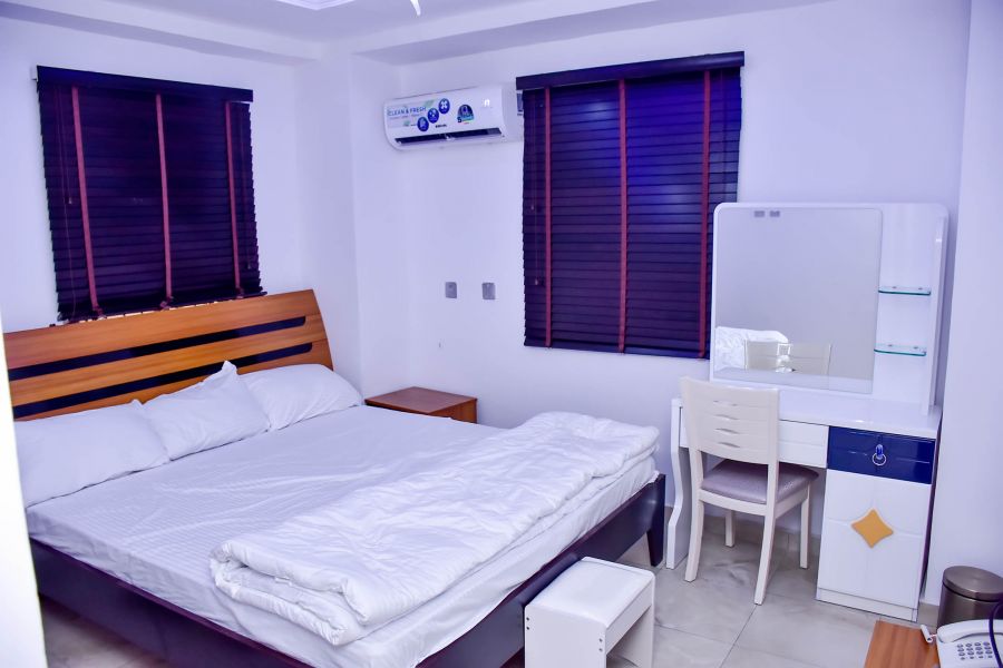 PREMIUM ROOM