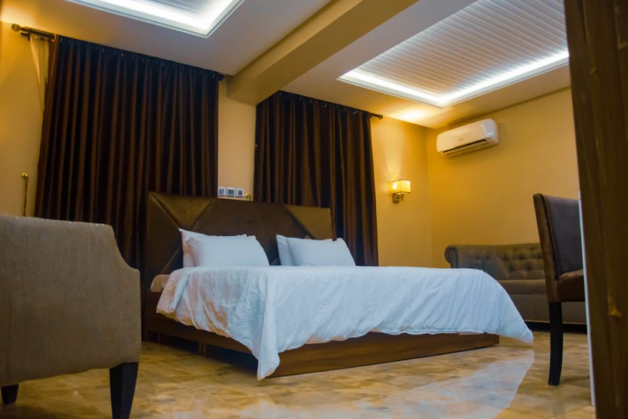 EXECUTIVE SUITE
