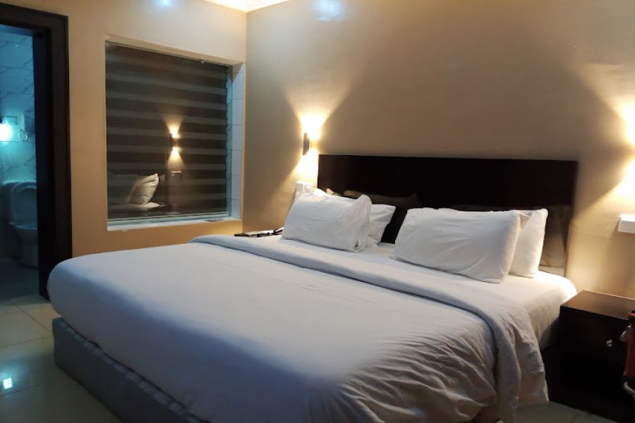 MINI SUITE