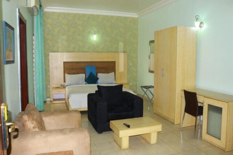 STANDARD ROOM