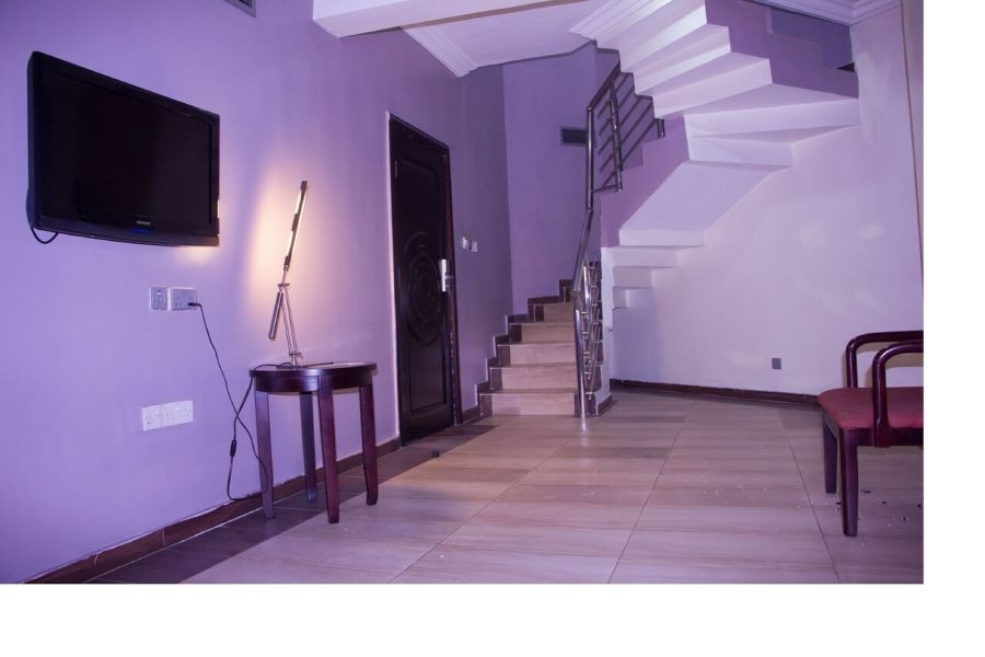 DUPLEX